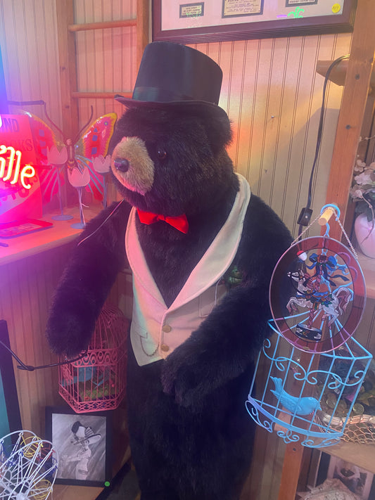 Bear 'Bartender' Statue *LOCAL PICKUP ONLY*