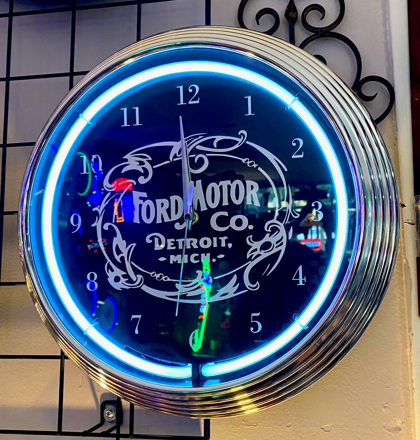 Detroit Motor Company Neon Clock