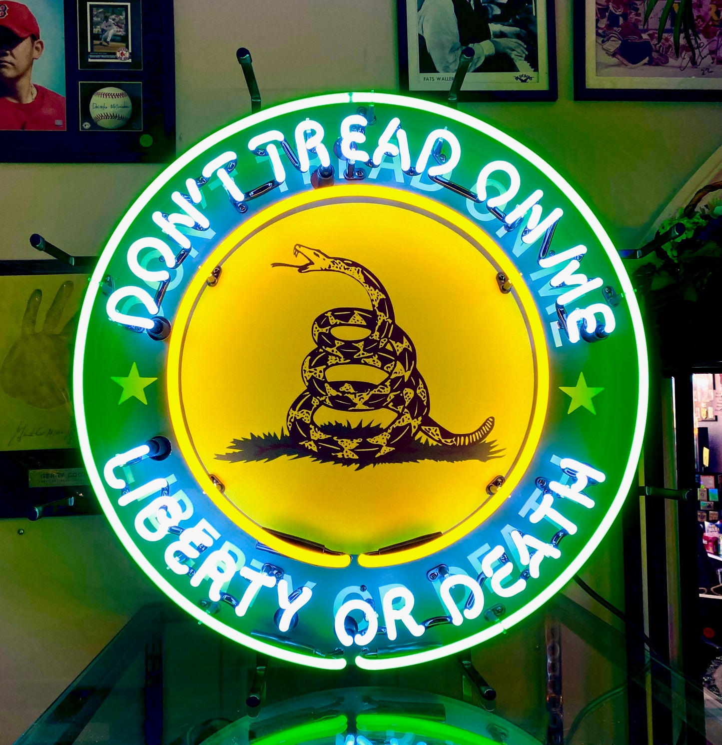Don't Tread on Me Standard Neon Sign *LOCAL PICKUP ONLY*
