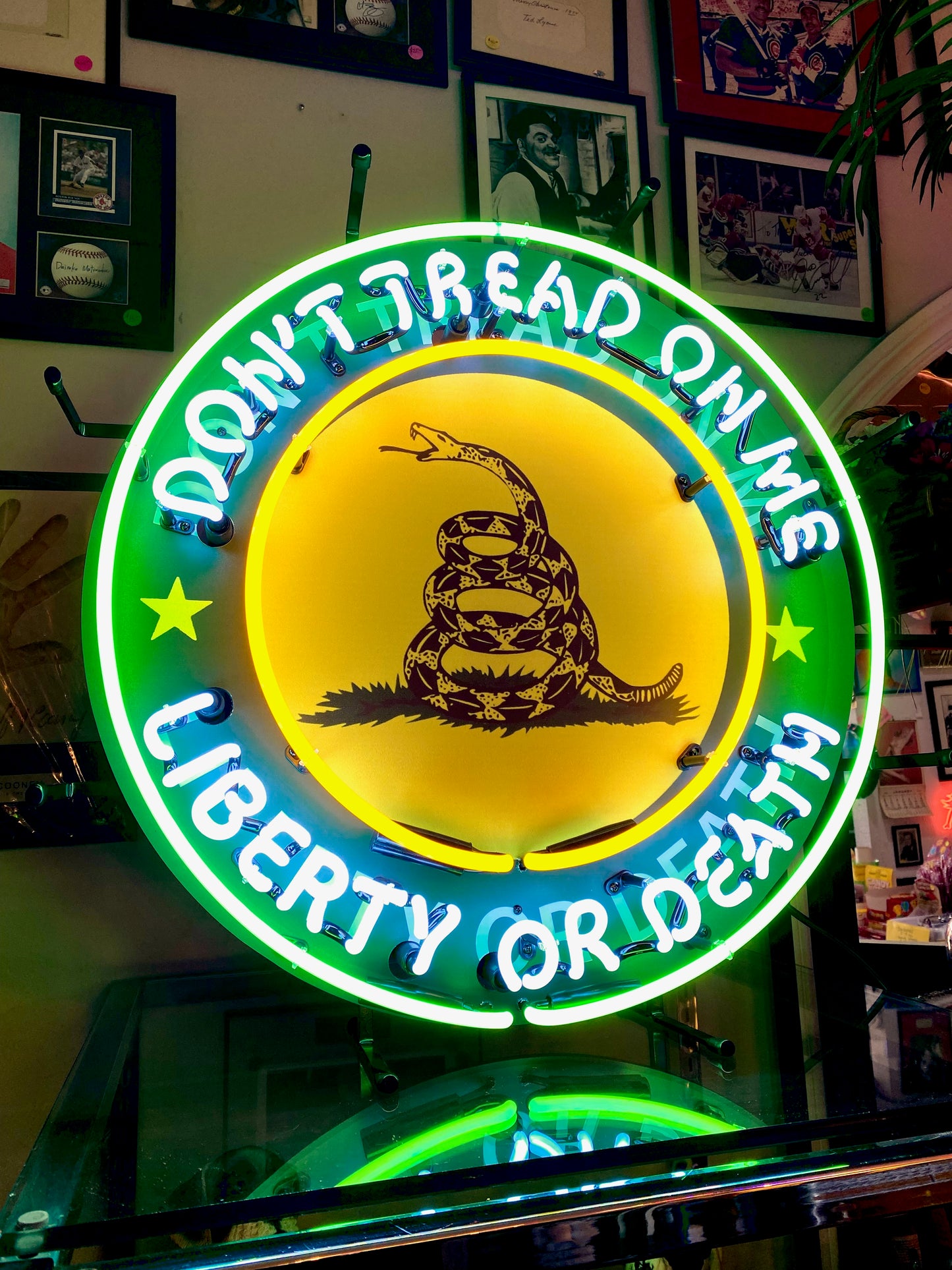 Don't Tread on Me Standard Neon Sign *LOCAL PICKUP ONLY*