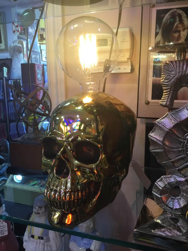 Golden Skull Lamp *LOCAL PICKUP ONLY*
